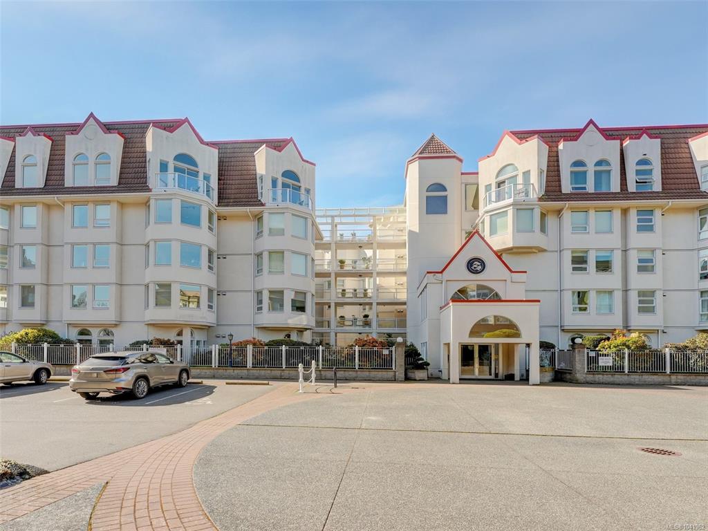 Third View of 10 Paul Kane Pl, Victoria, BC, V9A 7J8