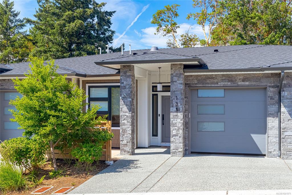 Fourth View of 1234 Viewtop Rd, Altair, Duncan, BC, V9L 5S7
