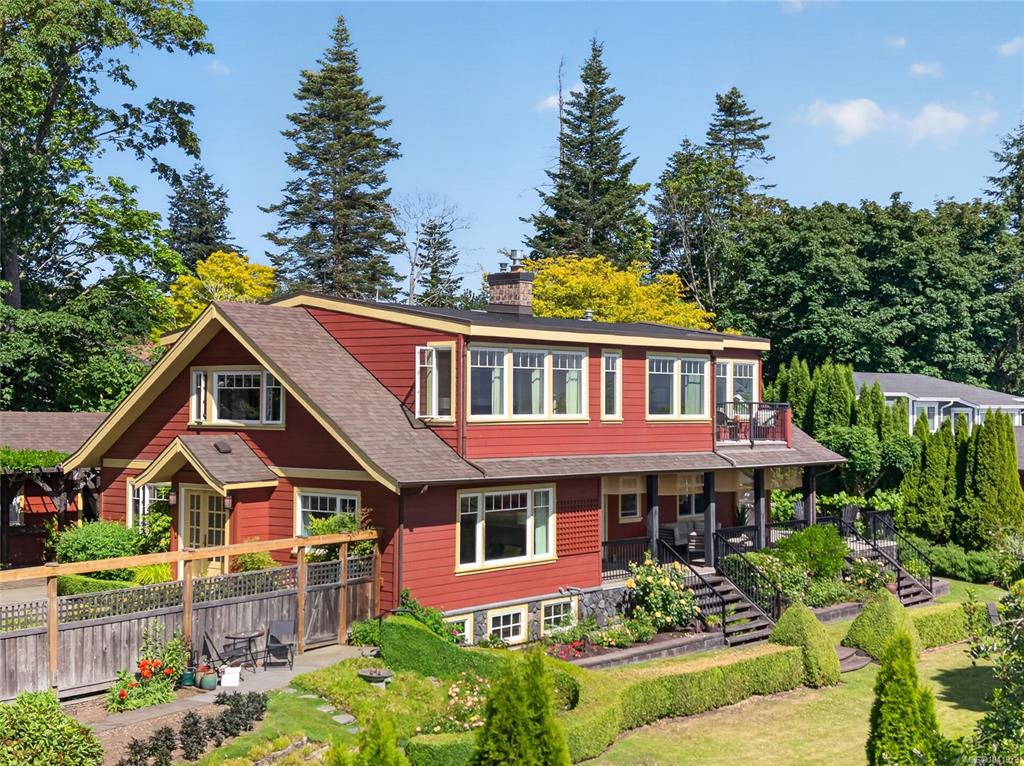 Fourth View of 1685 Beaufort Ave, Comox, BC, V9M 1R8