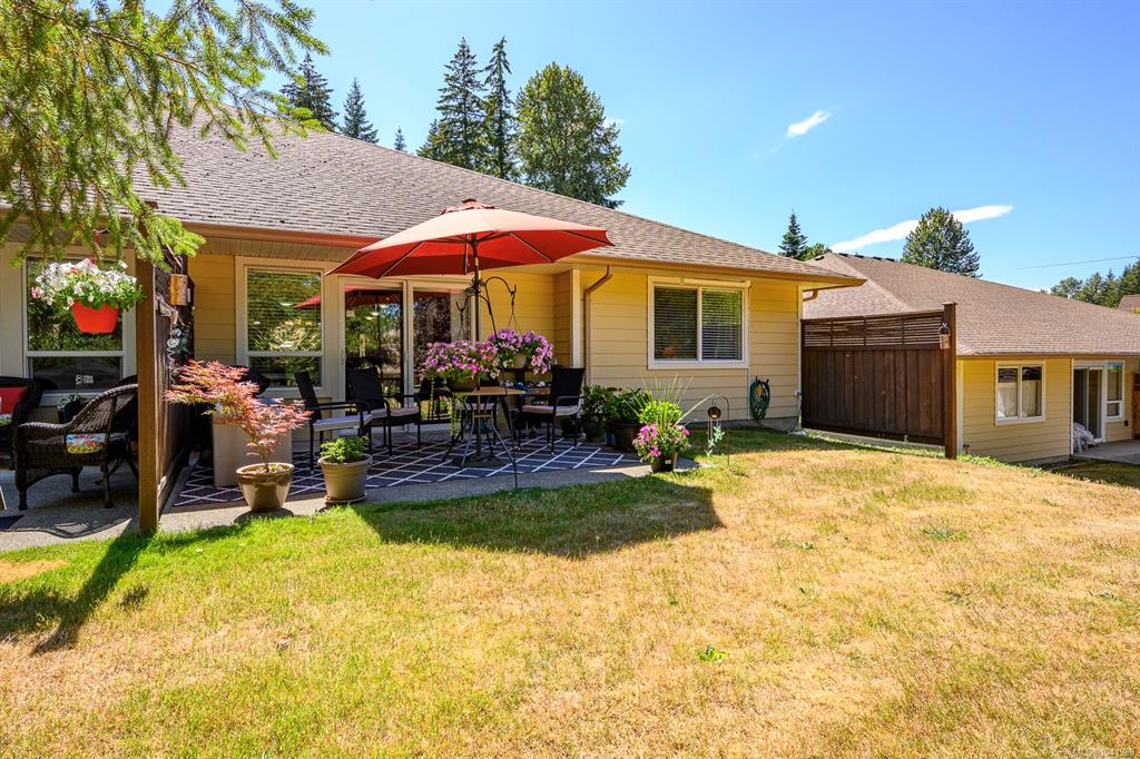 Fifth View of 2728 1st St, Terrace View, Courtenay, BC, V9N 4A4