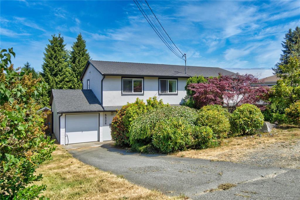 Second View of 5524 5526 Lost Lake Rd, Nanaimo, BC, V9T 5G4