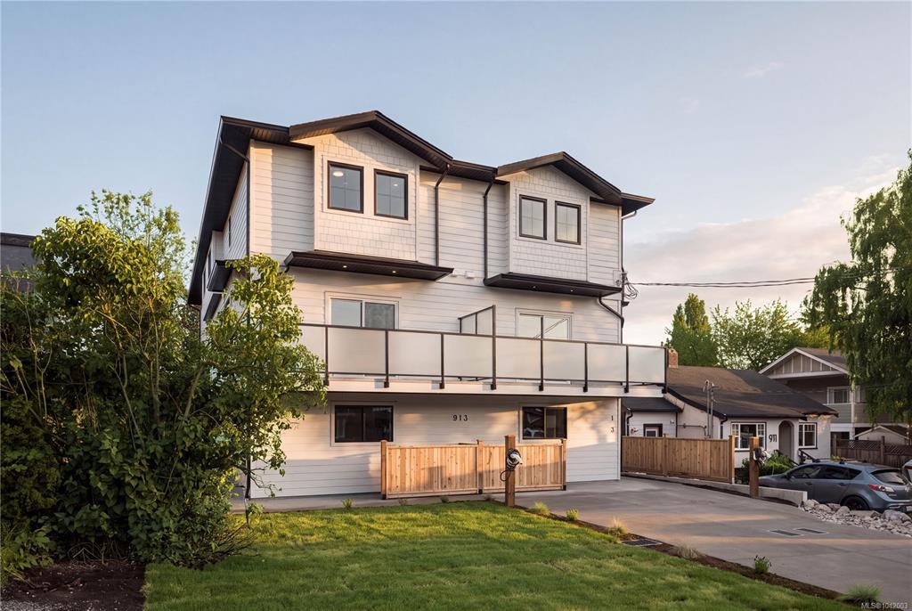 913 Dale St, 1042003, BC,