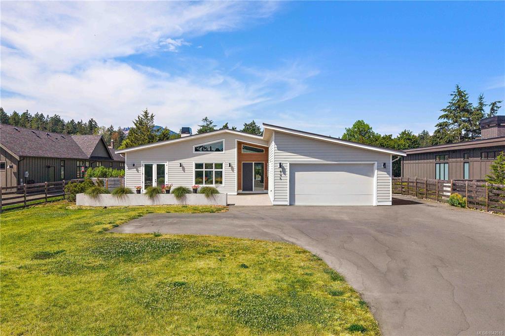 Second View of 846 Birch Rd, North Saanich, BC, V8L 5R9
