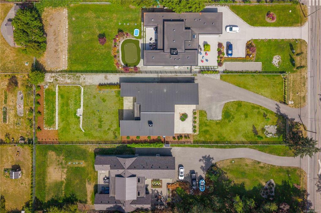 Fourth View of 846 Birch Rd, North Saanich, BC, V8L 5R9