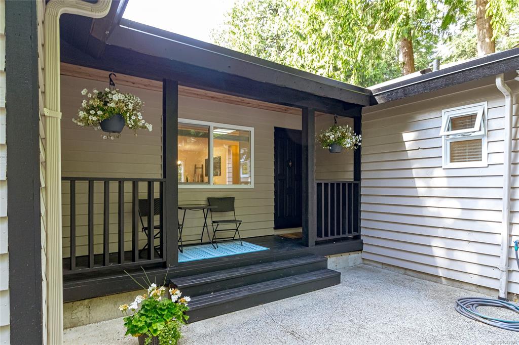 Fourth View of 1775 Dean Park Rd, North Saanich, BC, V8L 1B9