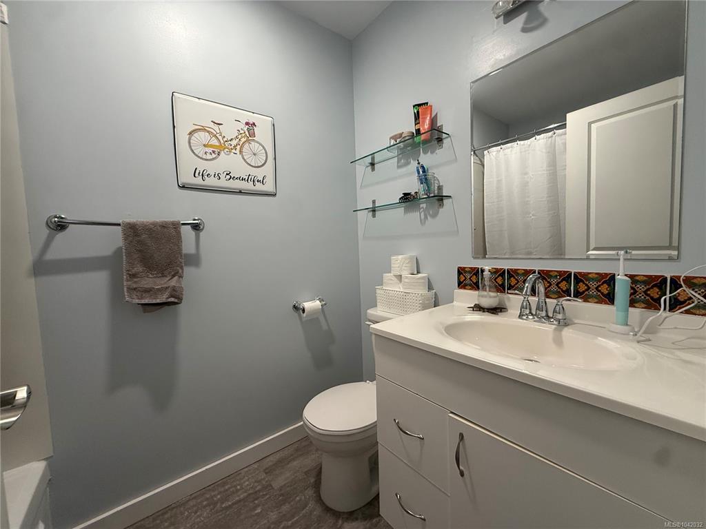 Fifth View of 9130 Granville St, Port Hardy, BC, V0N 2P0