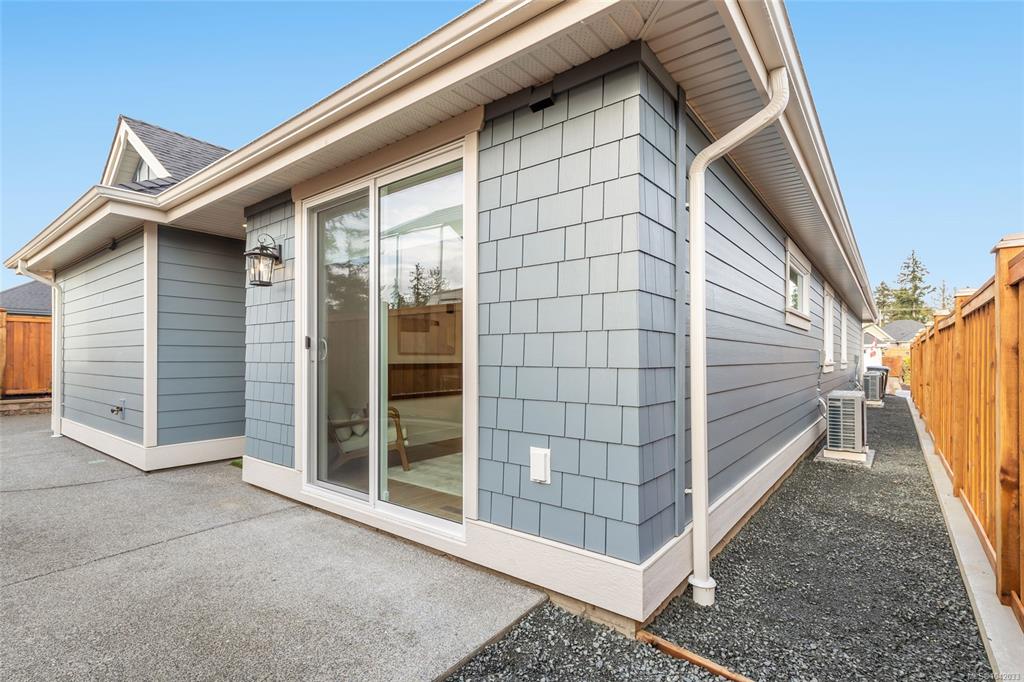 Fourth View of 410 Hummingbird Pl, Parksville, BC, V9P 1K1