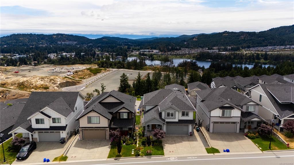 Fourth View of 1375 Flint Ave, Langford, BC, V9B 0Z8