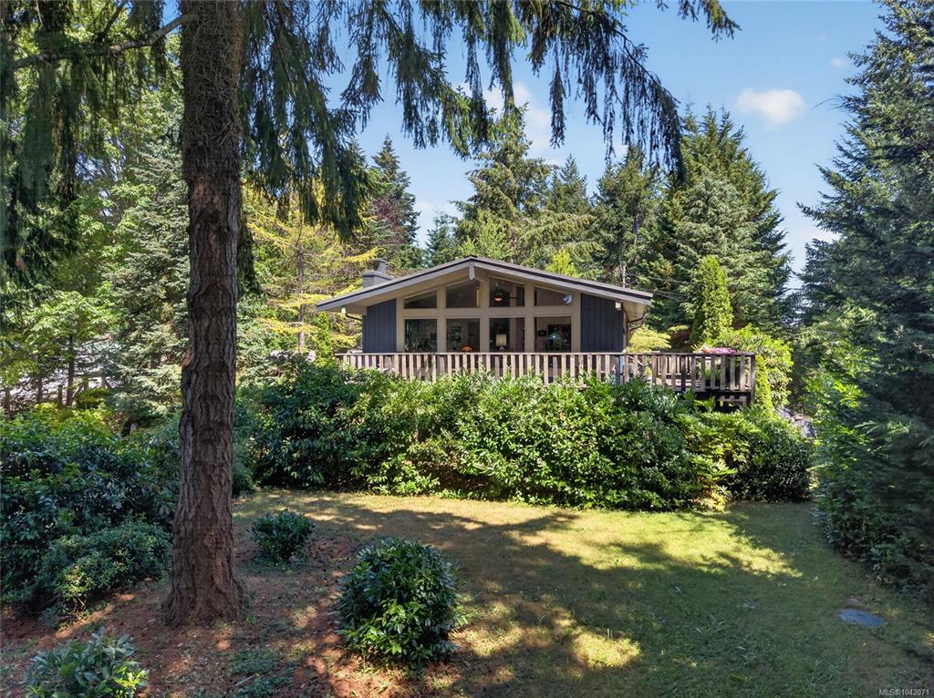 6214 Whitaker Rd, 1042071, BC,