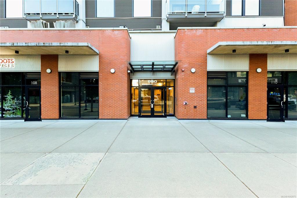 950 Whirlaway Cres, 1042073, BC,