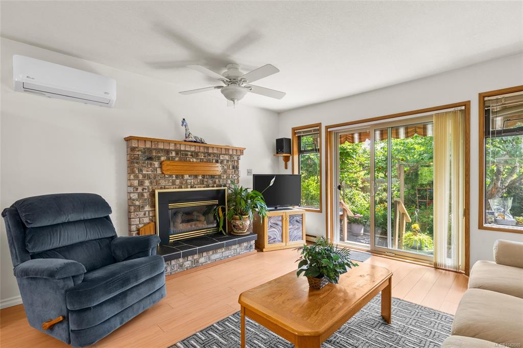 Fifth View of 1144 Verdier Ave, SUMMERWOOD VILLAGE, Central Saanich, BC, V8M 1K2