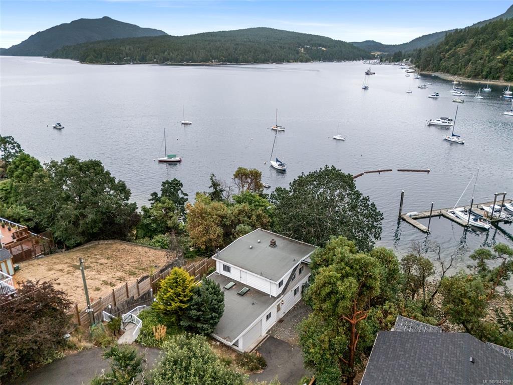 Second View of 936 Arbutus Ave, Duncan, BC, V9L 5X4