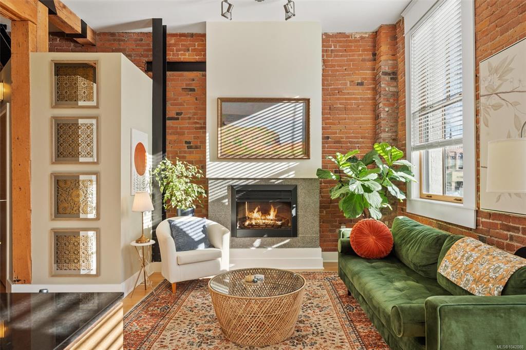 Second View of 610 Johnson St, Victoria, BC, V8W 1M4
