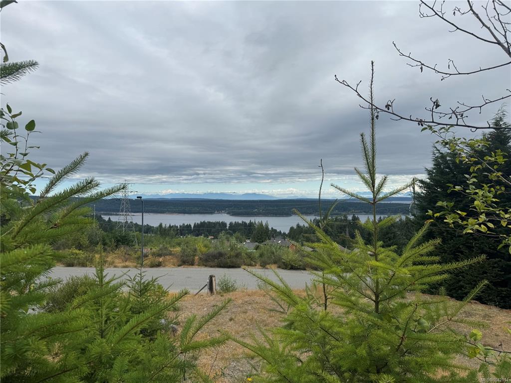 Second View of 446 Thetis Dr, Ladysmith, BC, V9G 0A8