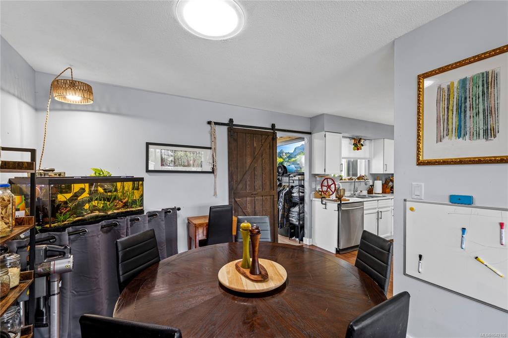 Fifth View of 384 Mckillop Dr, Parksville, BC, V9P 1L5