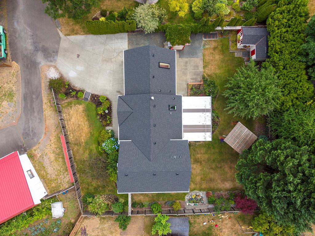 Fourth View of 2157 Swallow Cres, Courtenay, BC, V9N 9W5