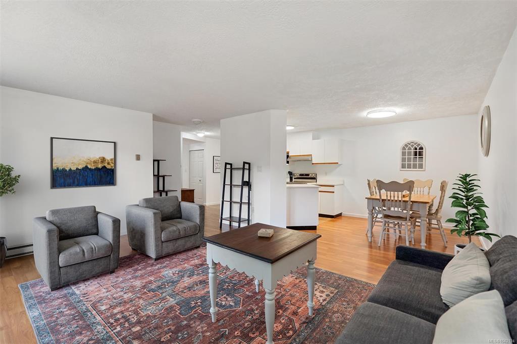 Third View of 1055 Hillside Ave, Victoria, BC, V8T 2A4