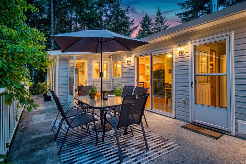 Fourth View of 658 Nanaimo River Rd, Nanaimo, BC, V9X 1E2