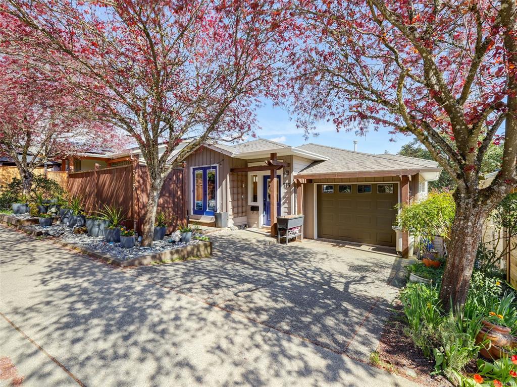 515 Selwyn Falls Dr, 1042131, BC,