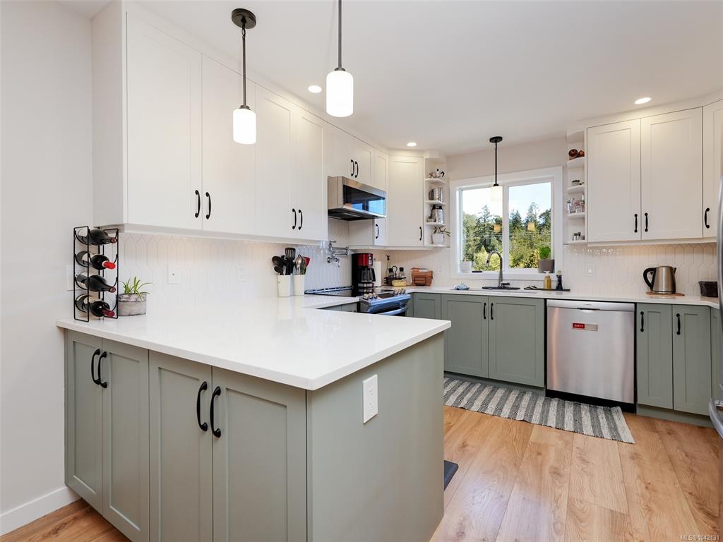 Fifth View of 515 Selwyn Falls Dr, Langford, BC, V9B 6P3