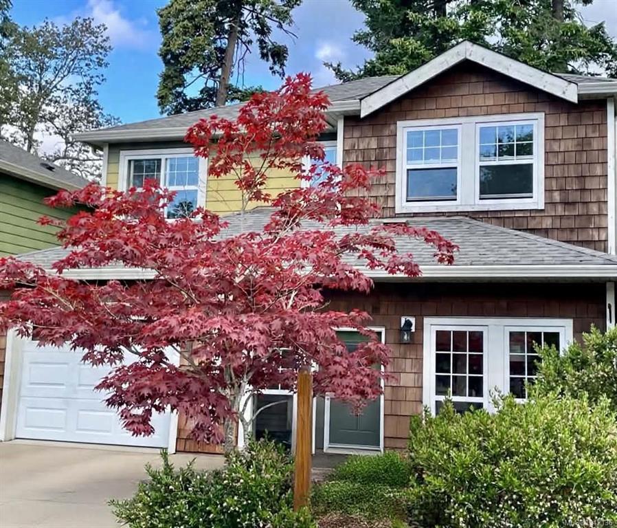 Second View of 4530 Pipeline Rd, Country Side, Saanich, BC, V8Z 7Y6