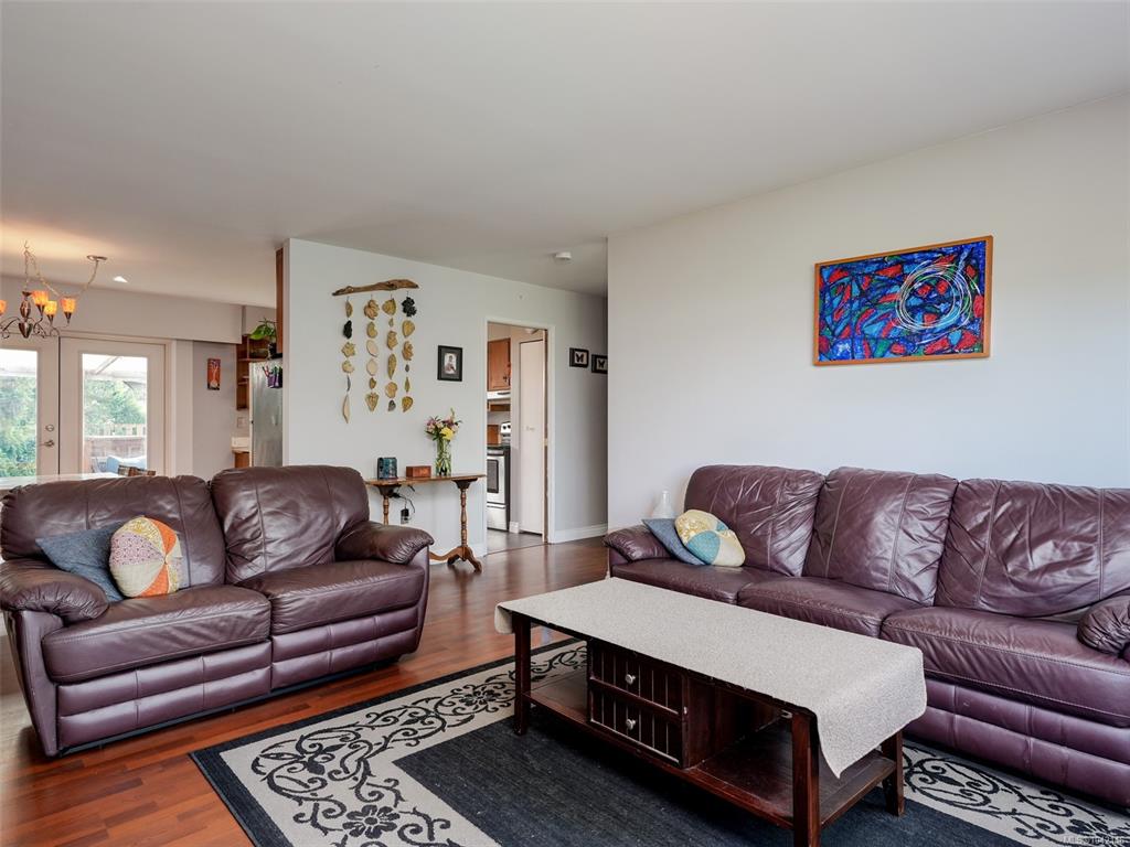 Fourth View of 3941 Larchwood Dr, Saanich, BC, V8N 5L5