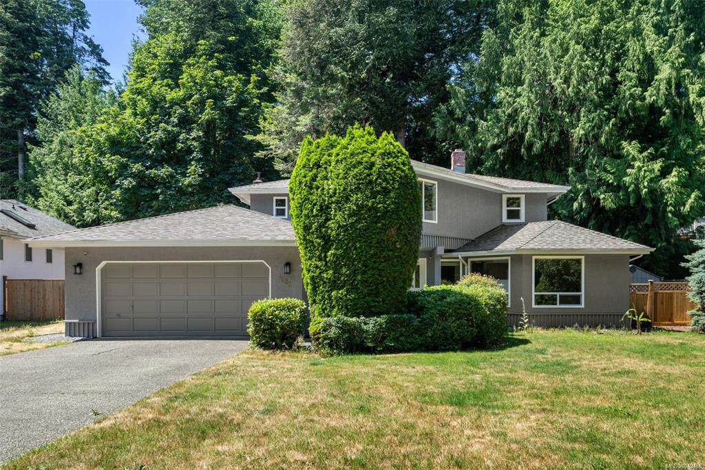 4682 Lochside Dr, 1042158, BC,