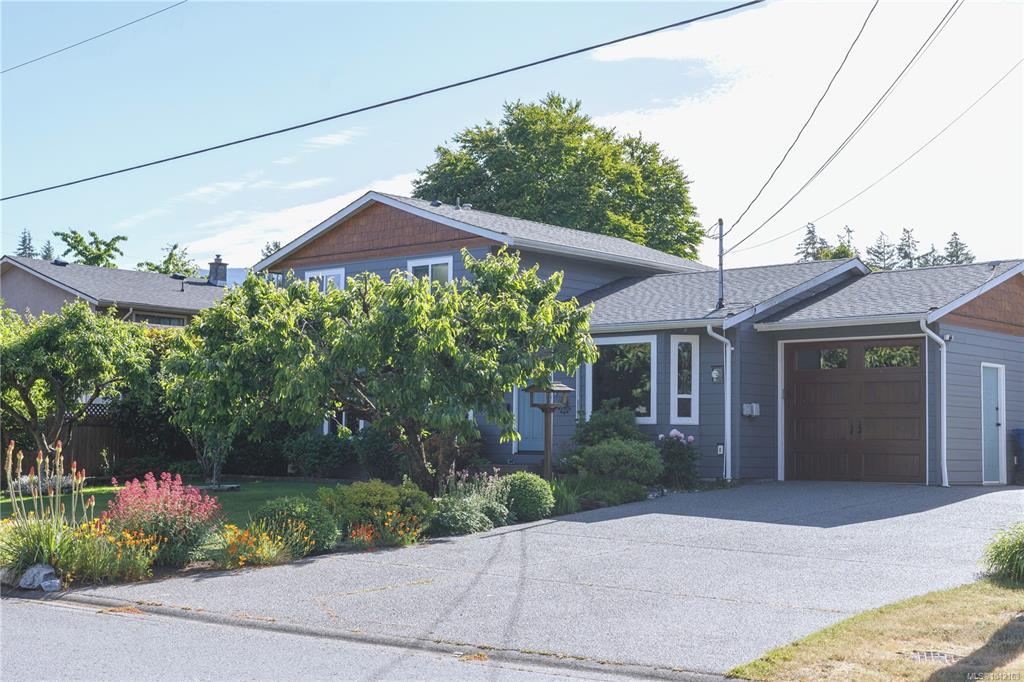 Third View of 2177 Lancashire Ave, Nanaimo, BC, V9S 5P6