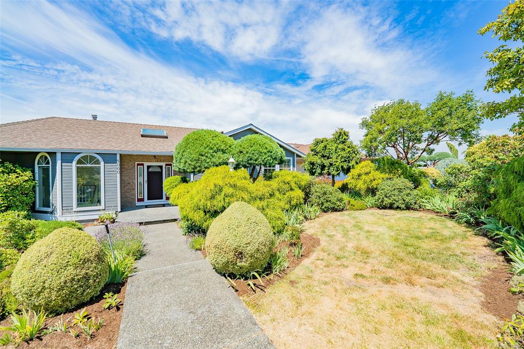 Fourth View of 5060 Vista View Cres, Nanaimo, BC, V9V 1L6
