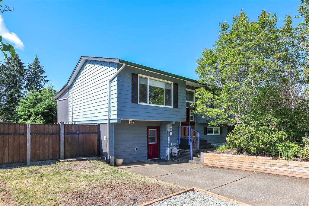 2057 Hummingbird Pl, 1042170, BC,