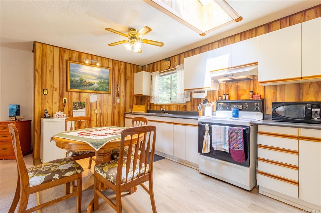 Fifth View of 3732 Rum Rd, Pender Island, BC, V0N 2M0