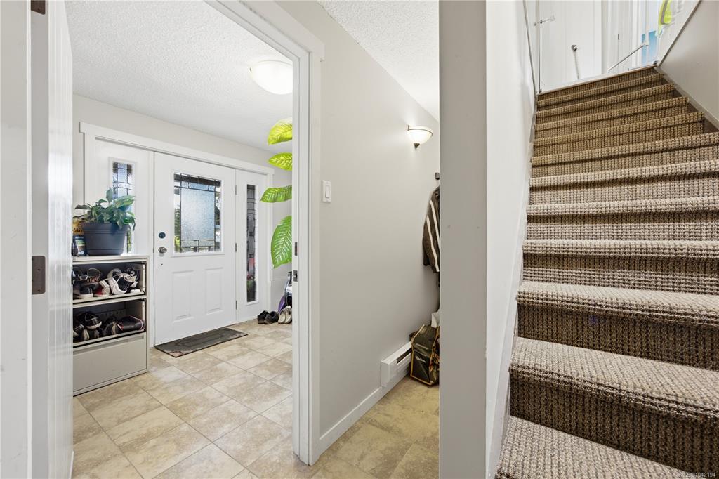 Fourth View of 420 Strang Dr, Ladysmith, BC, V9G 1V1