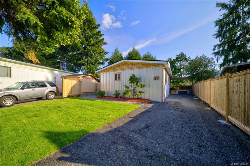 Third View of 2827 Sooke Lake Rd, Langford, BC, V9B 4P8