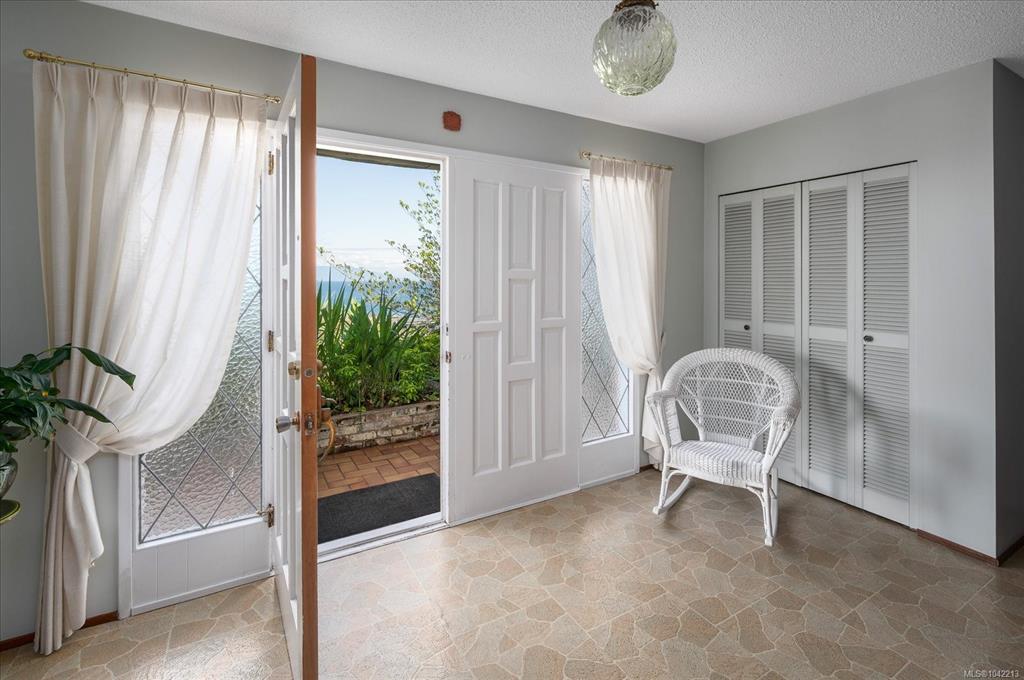 Fifth View of 3647 Overlook Dr, Nanaimo, BC, V9T 1M5