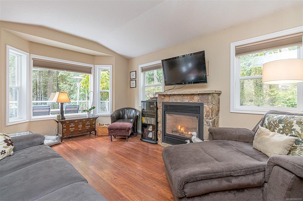 350 Dogwood Dr, 1042219, BC,