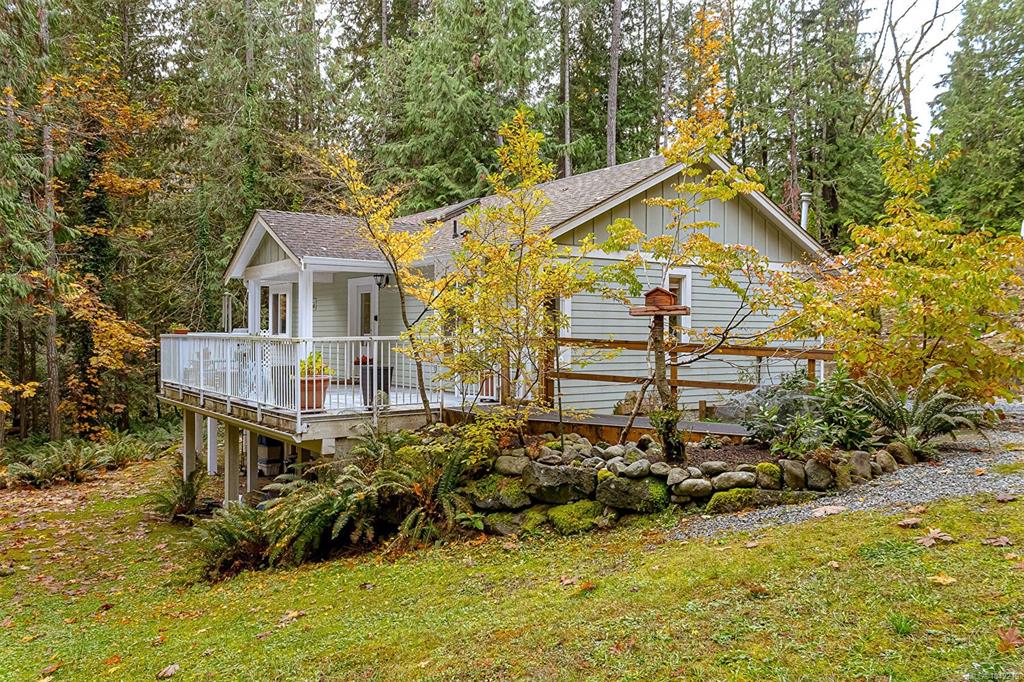 Third View of 350 Dogwood Dr, Ladysmith, BC, V9G 1A8