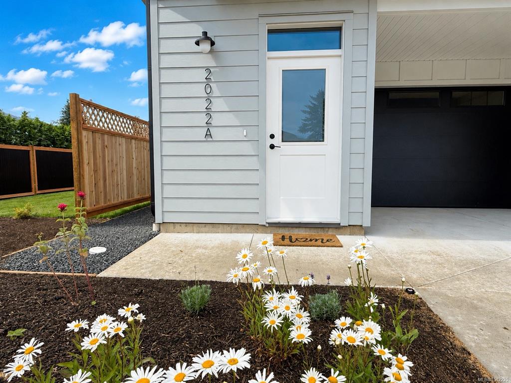 Second View of 2022 A Galerno Rd, Willow Crossing, Campbell River, BC, V9W 0A2