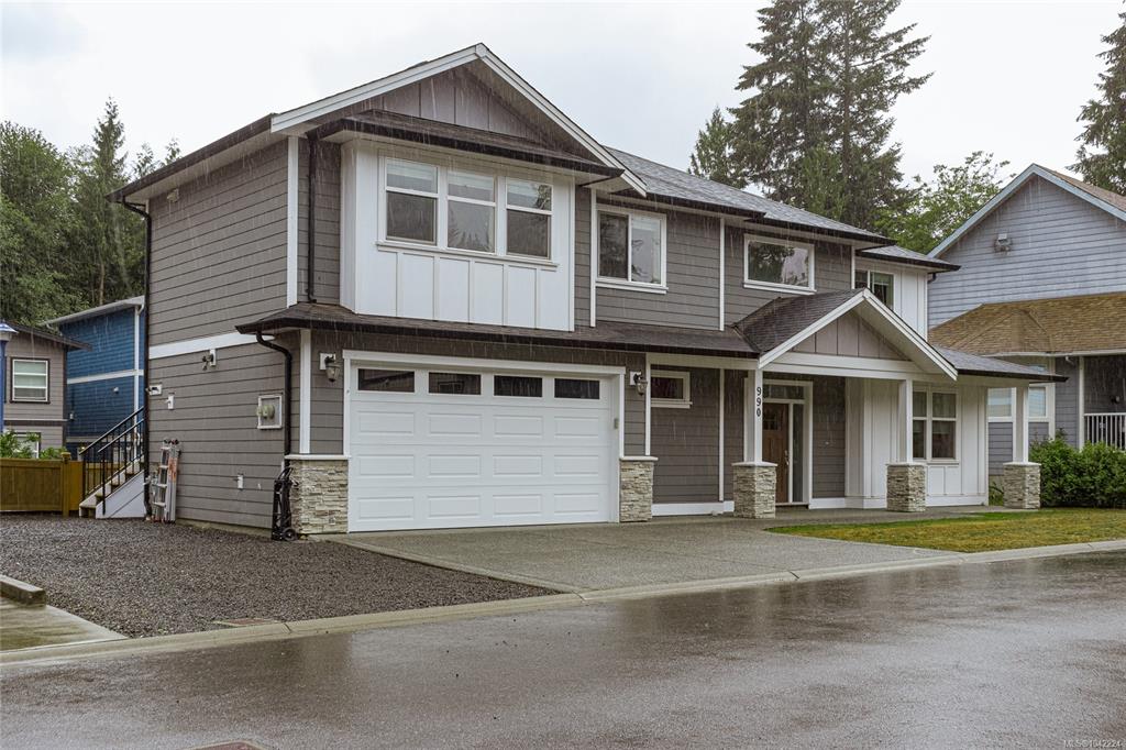Third View of 990 Ariane Gdns, Langford, BC, V9C 3A4