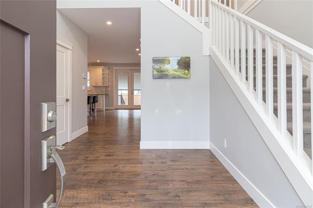 Fourth View of 990 Ariane Gdns, Langford, BC, V9C 3A4