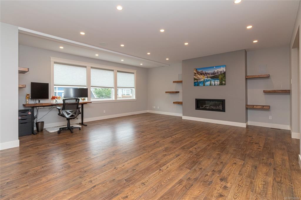 Fifth View of 990 Ariane Gdns, Langford, BC, V9C 3A4