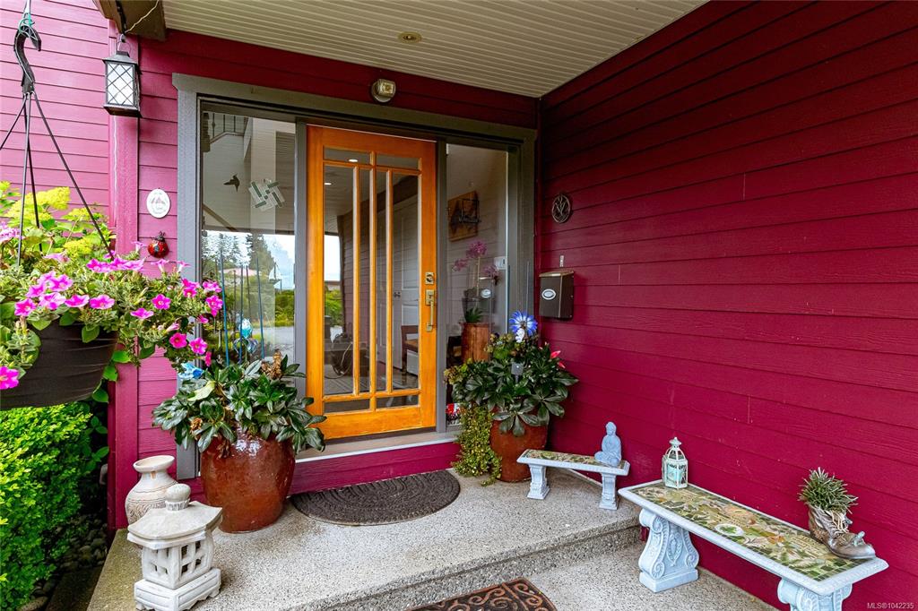Fourth View of 3635 Shannon Dr, Seaside Woods Estates, Saltair, BC, V9G 1Z9