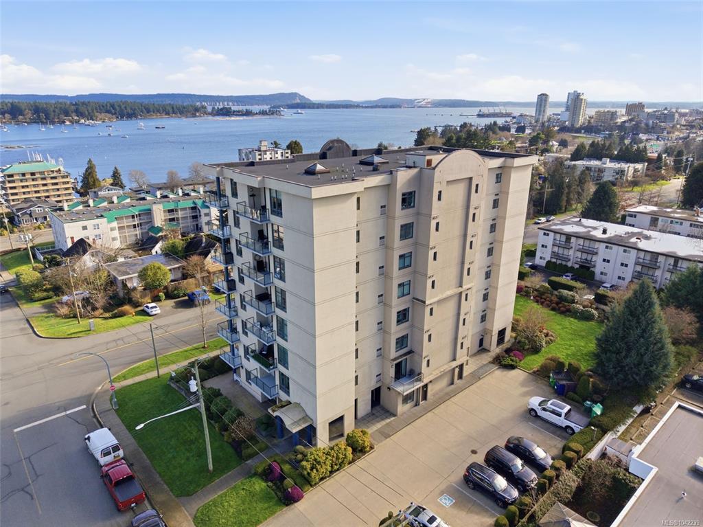 225 Rosehill St, 1042239, BC,