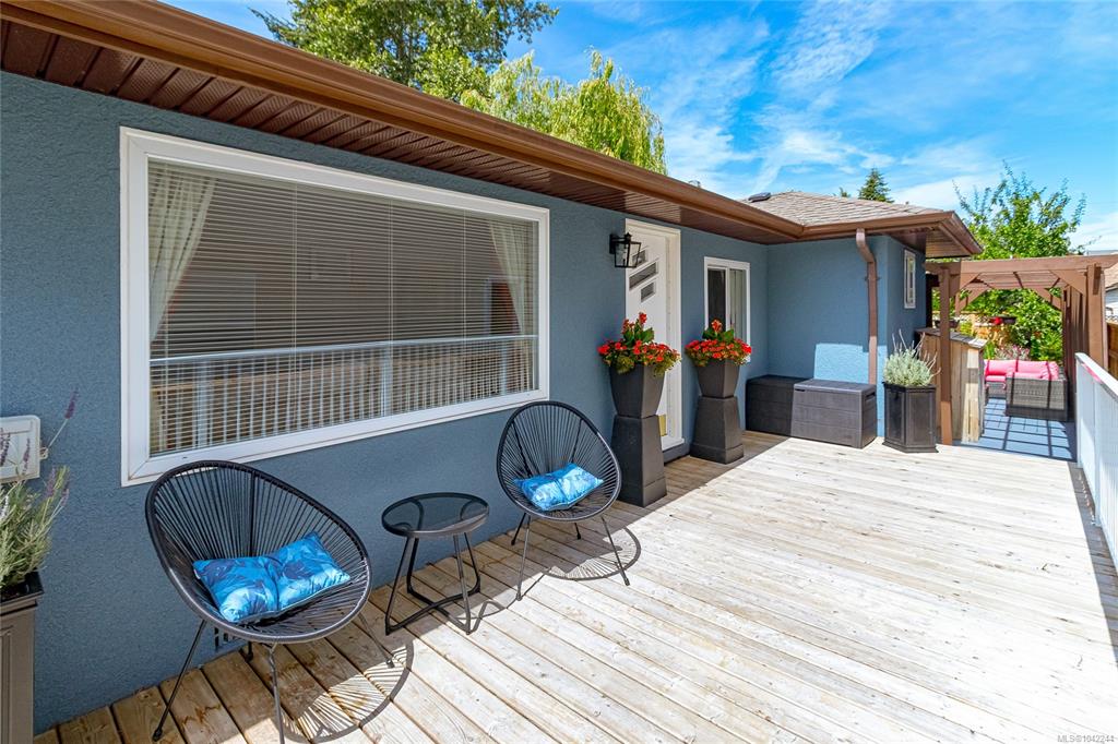 Fifth View of 2142 Lannon Way, Sidney, BC, V8L 4K2