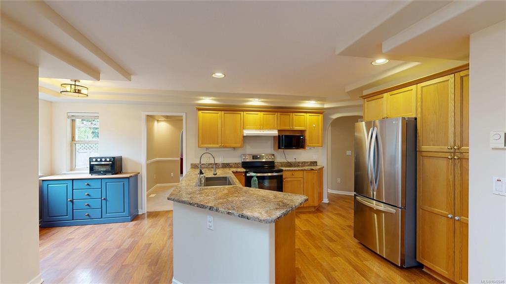 Third View of 1137 Yellowbrick Rd, MORNINGSTAR, Parksville, BC, V9P 1K4