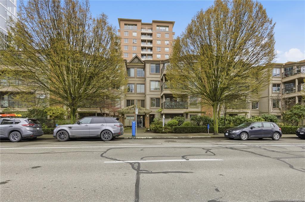 Second View of 935 Johnson St, Brookman Place, Victoria, BC, V8V 3N5