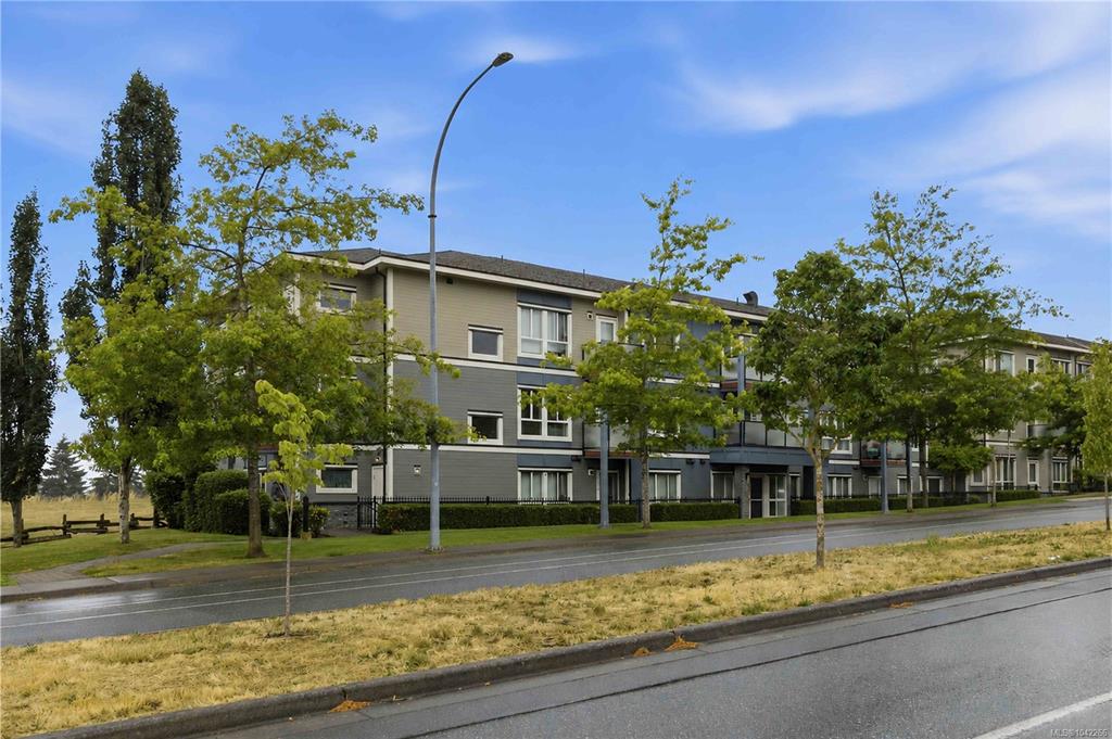 Second View of 4050 Douglas St, Christmas Hill Green, Saanich, BC, V8X 0A5