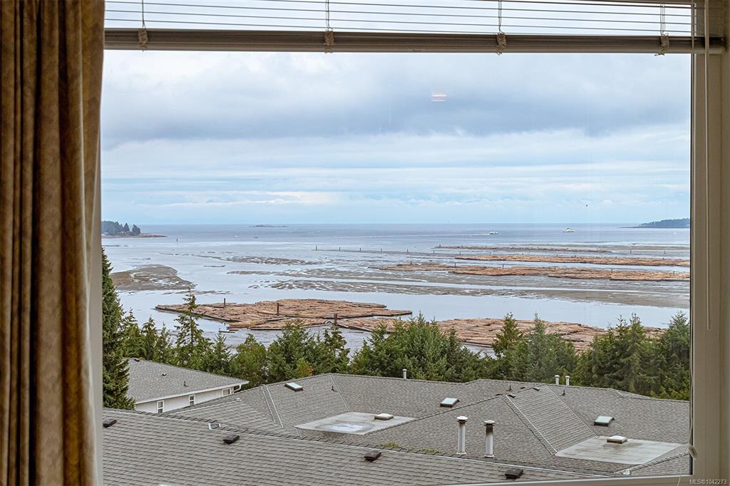 1012 Highview Terr, 1042273, BC,