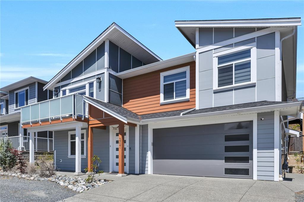 Third View of 267 Golden Oaks Cres, Nanaimo, BC, V9T 0K8