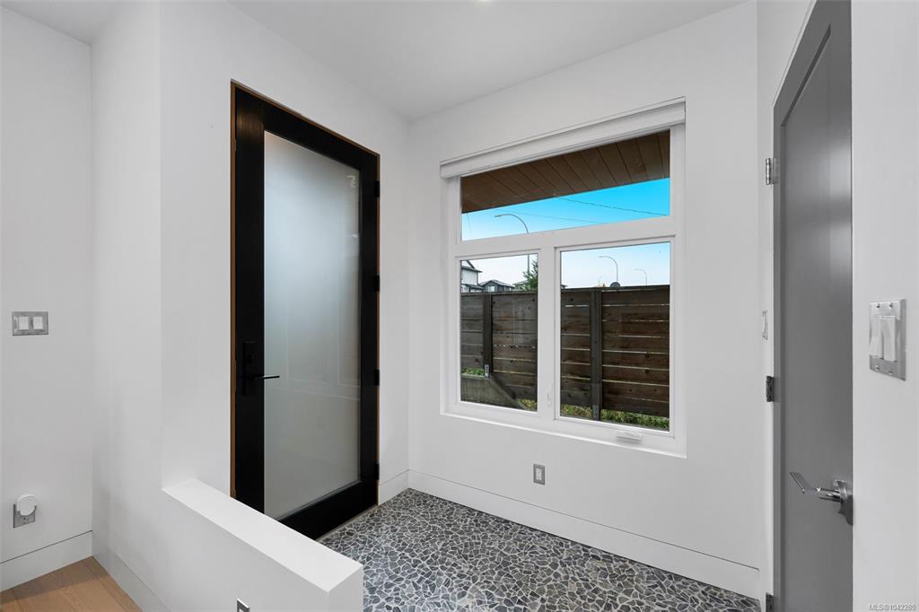 Third View of 3341 Skinner Rd, Duncan, BC, V9L 4V4