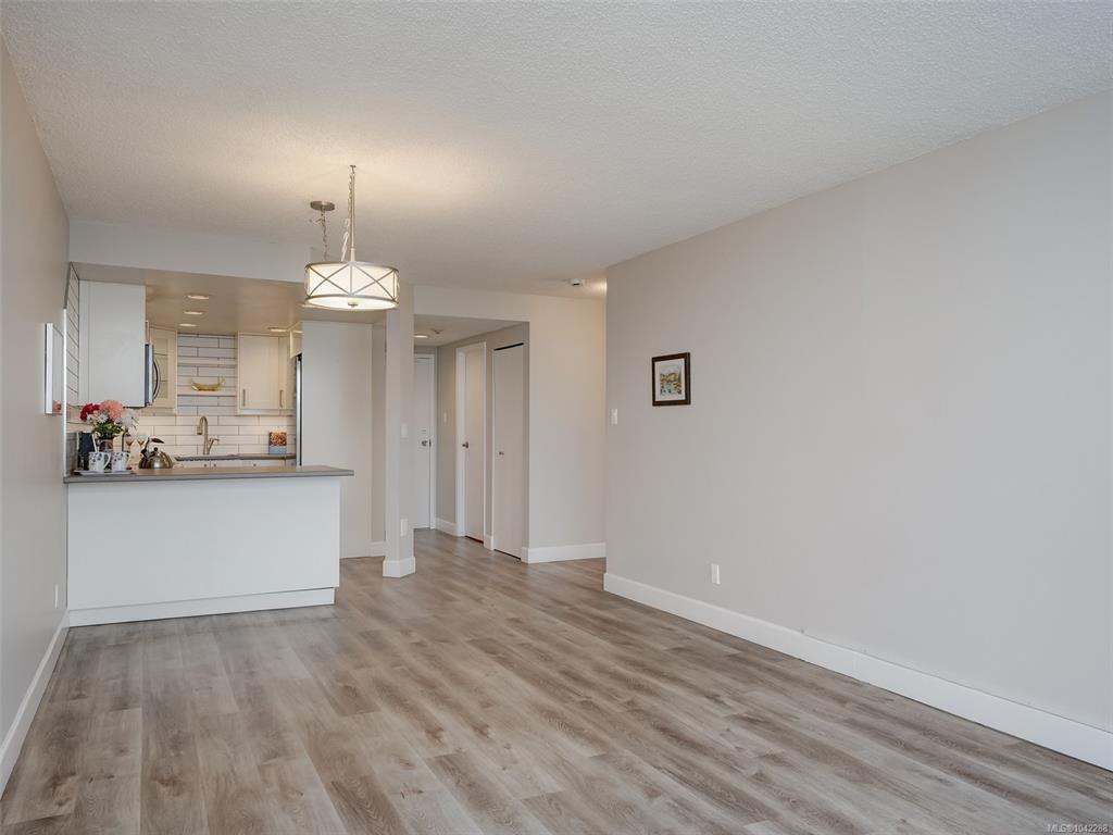 Fourth View of 9805 Second St, Sidney, BC, V8L 4T9